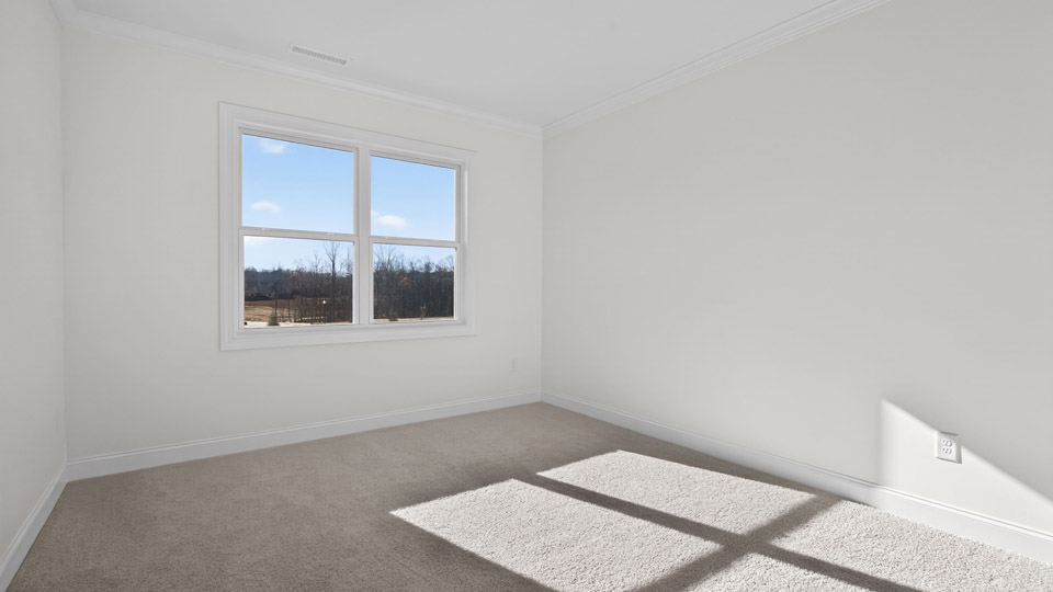 Bedroom with carpet floor and closet