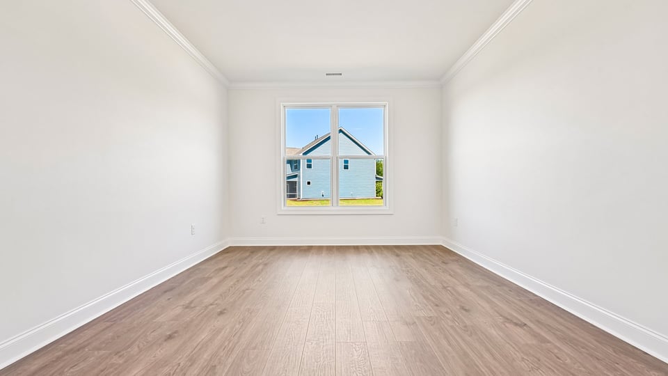 flex room with large windows, french doors