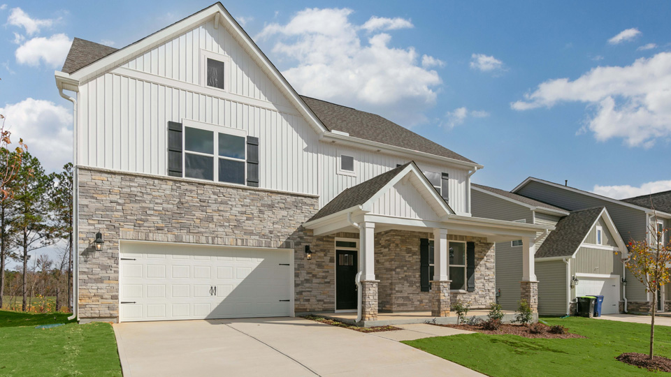 * Photos are not of actual home or interior features and are representative of floor plan only. *