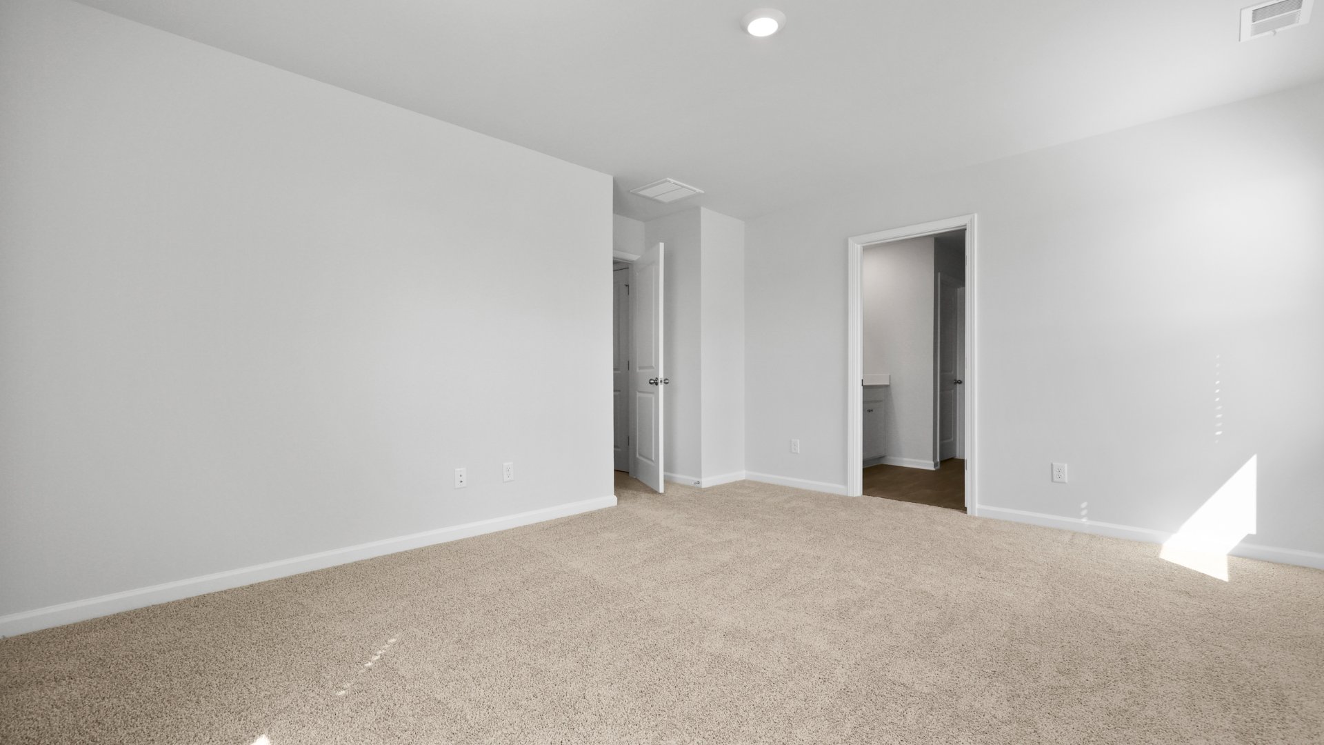 Second story primary bedroom