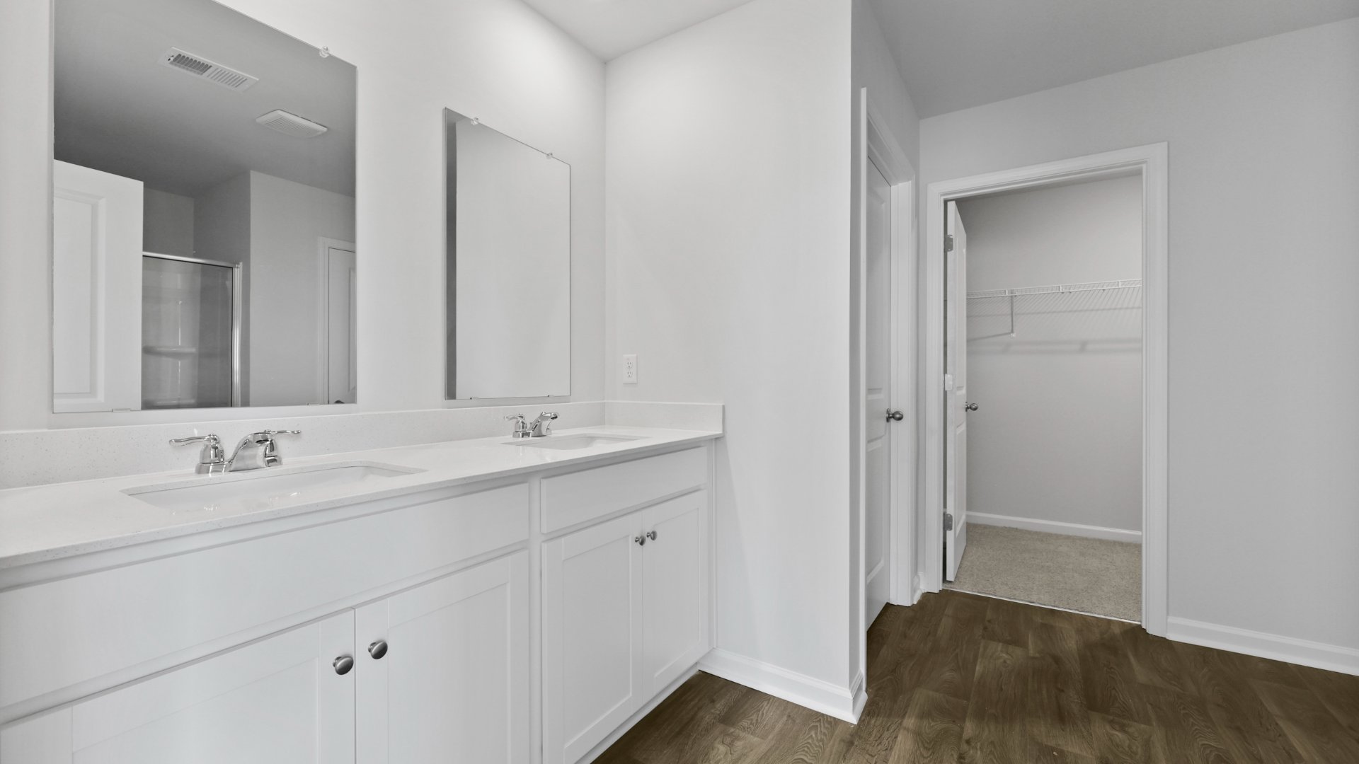 Large guest bathrooms