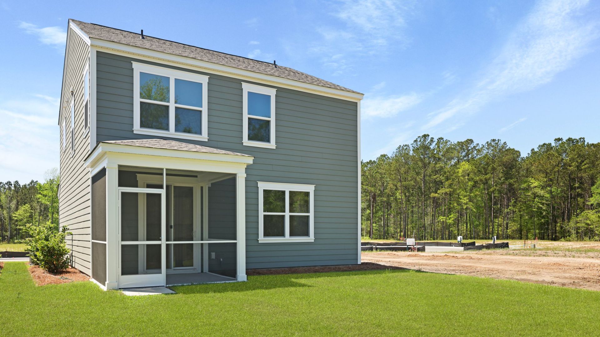 Spacious lot in Summerville