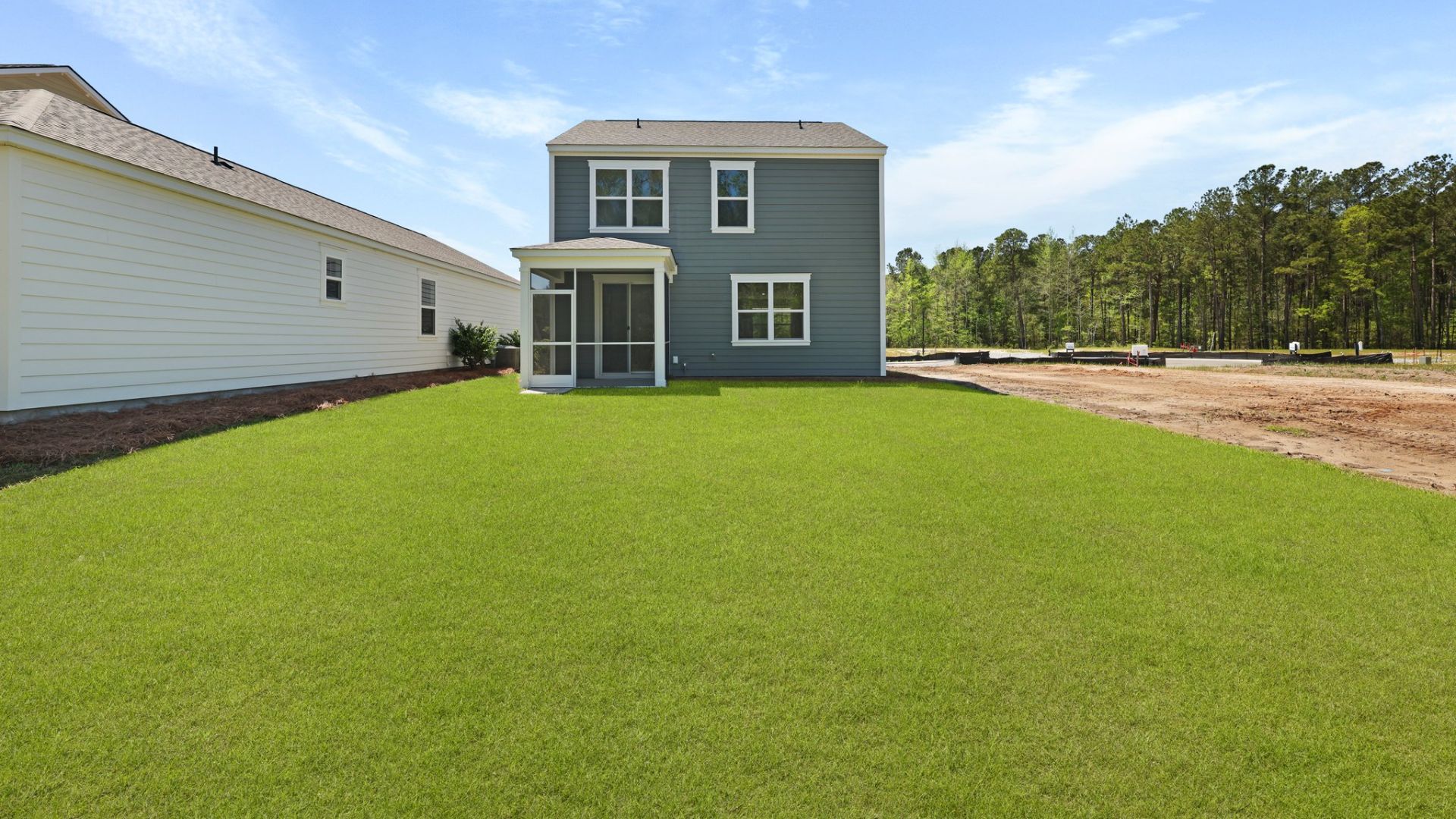 Homes with large yards in Summerville, South Carolina