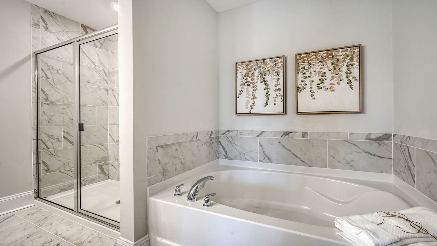 master bathroom with tub