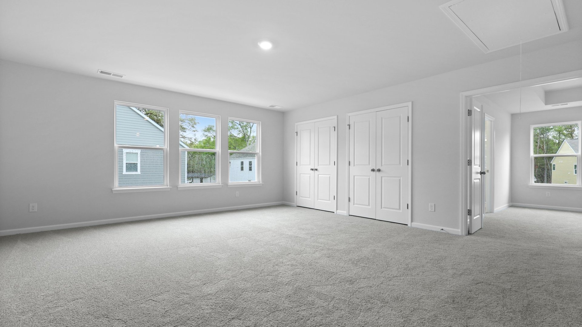 There is a loft located upstairs in the Harbor Oak floorplan.