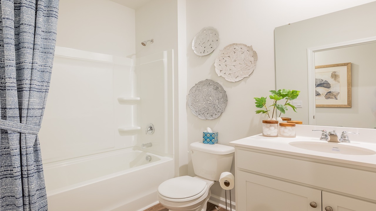 Guest bathroom with tub