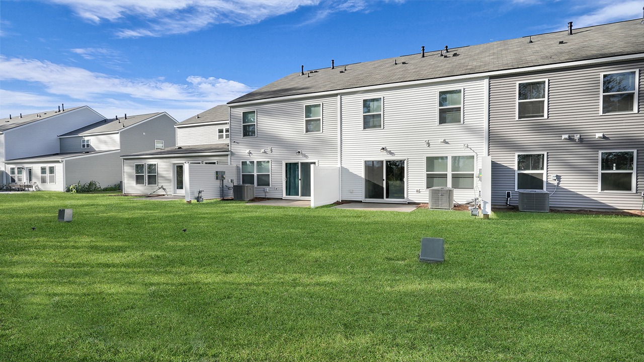 New townhomes in Cane Bay