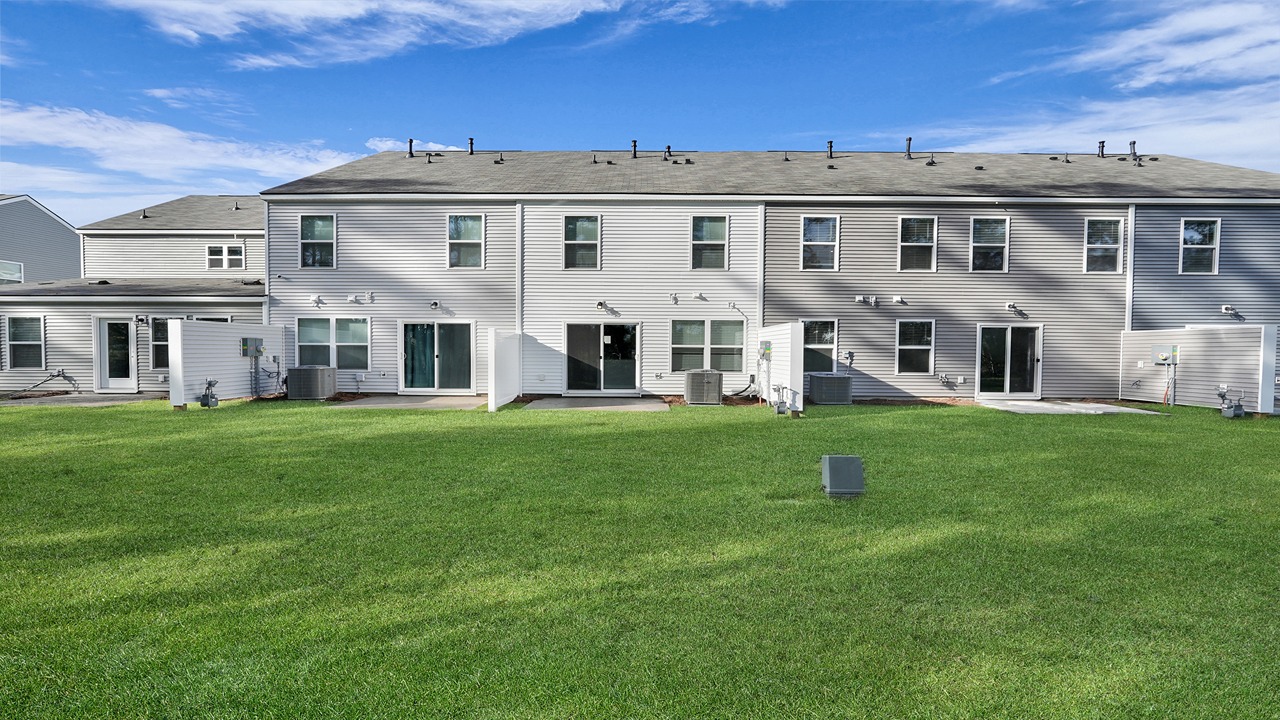New townhomes in Cane Bay