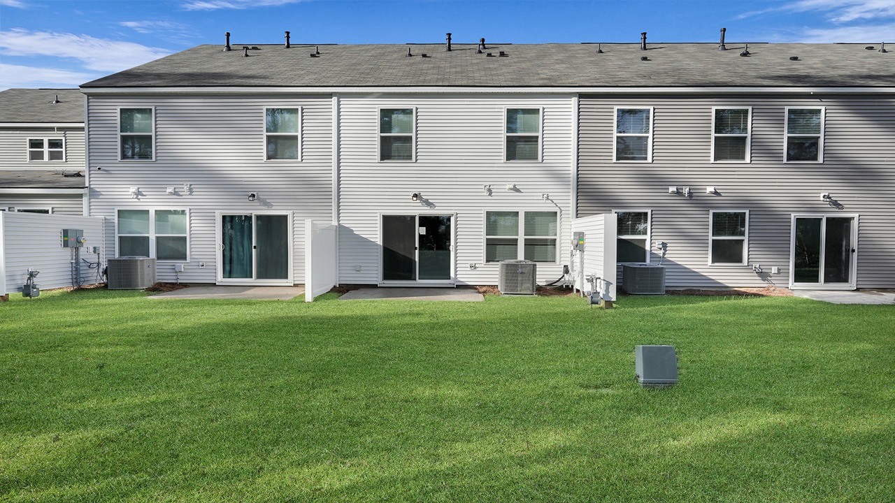 New townhomes in Cane Bay