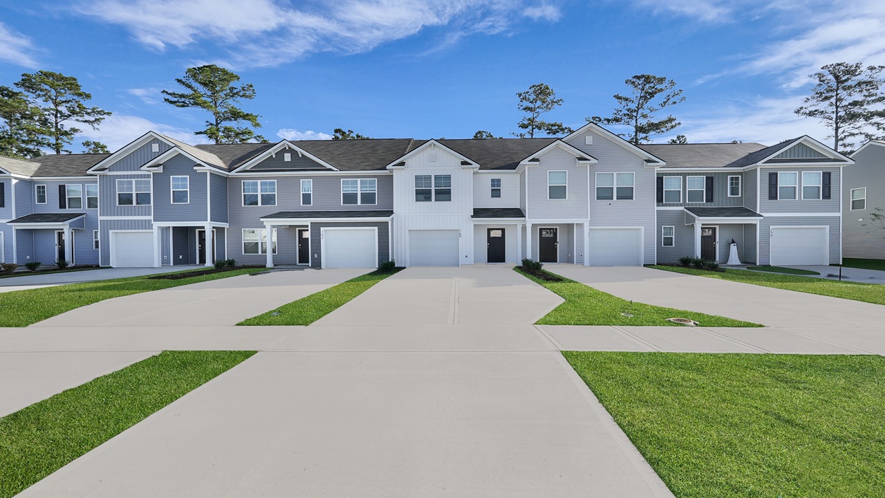 New townhomes in Cane Bay