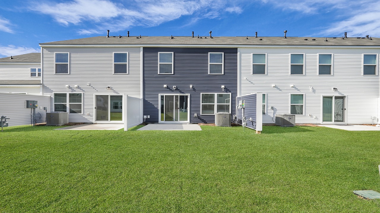 New construction homes in Summerville South Carolina, New homes near Charleston, New Townhomes in Pine Hills