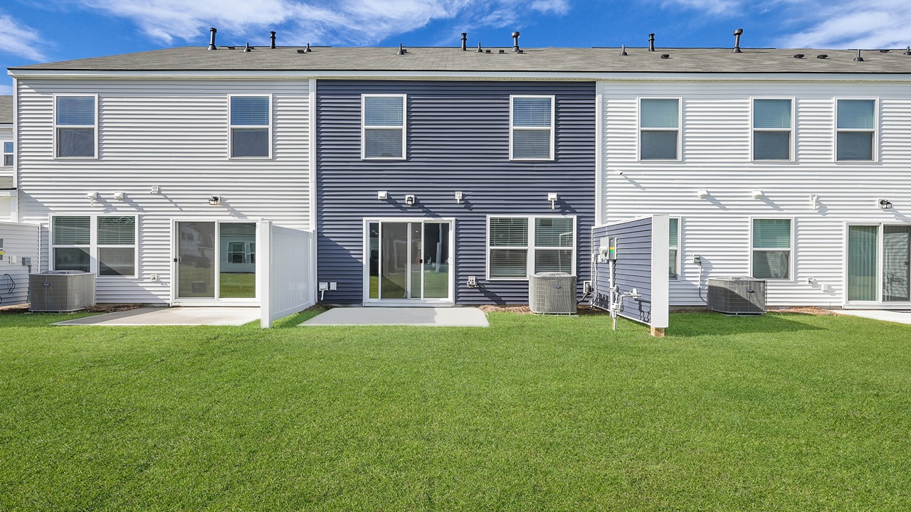 New construction homes in Summerville South Carolina, New homes near Charleston, New Townhomes in Pine Hills