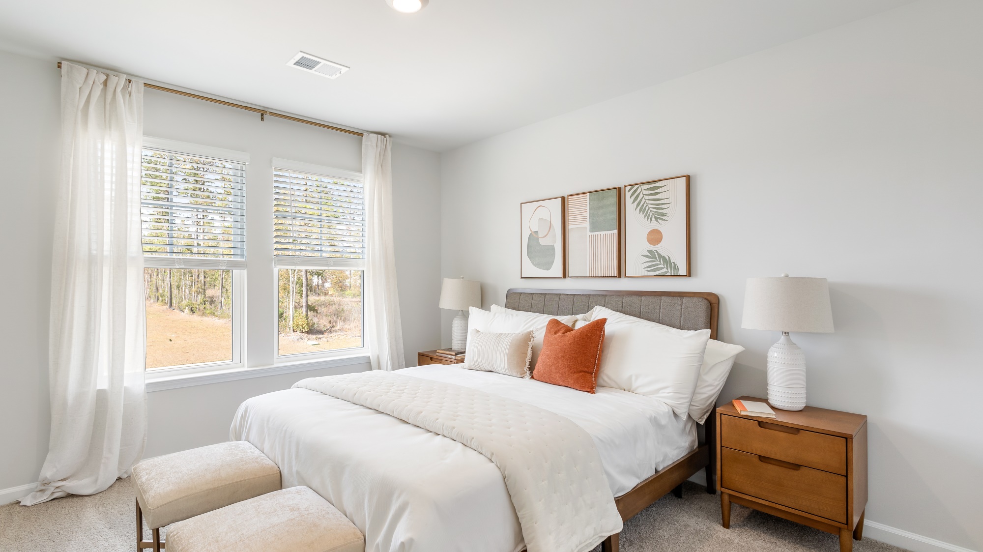 Guest bedroom on the second floor