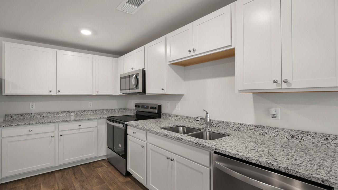 Spacious kitchen countertops