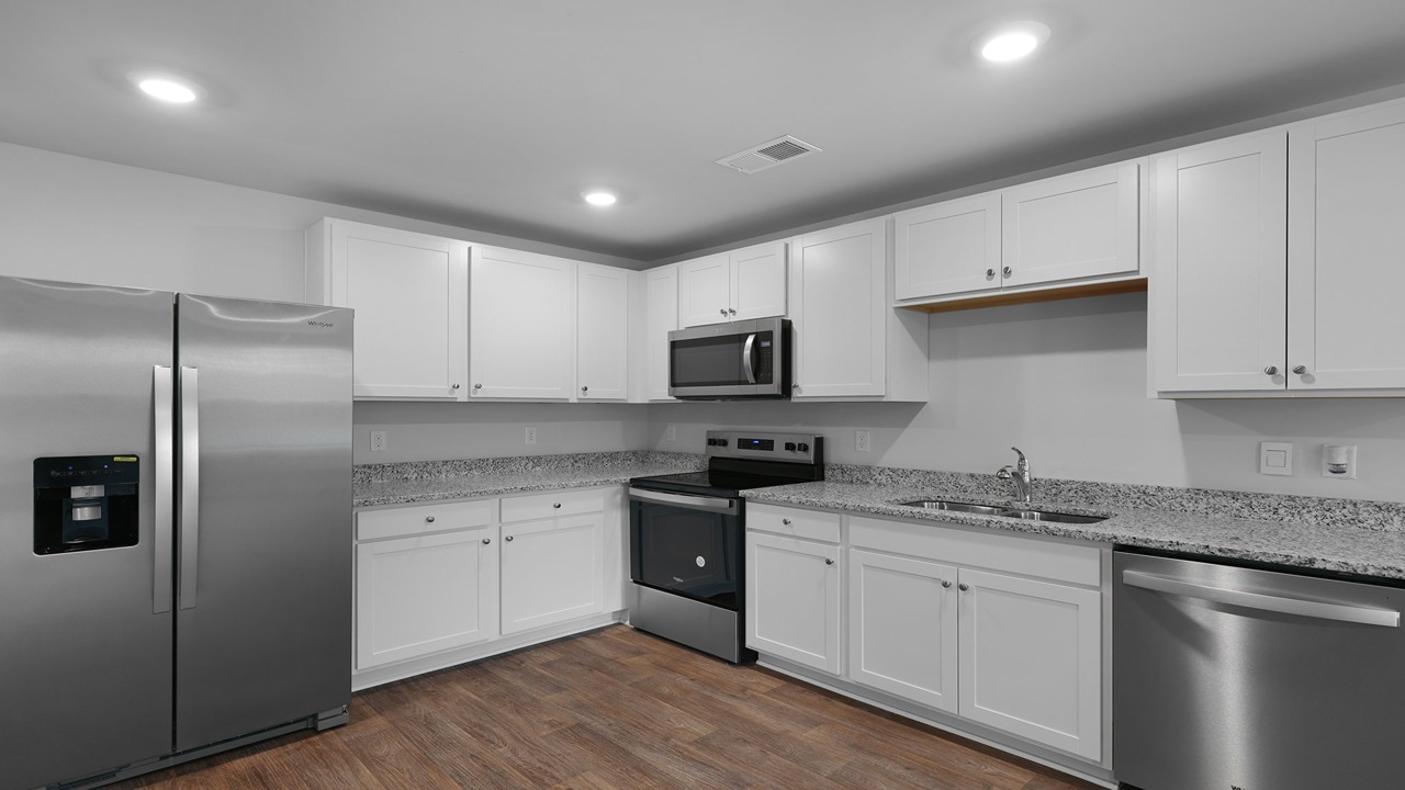 Spacious kitchen countertops