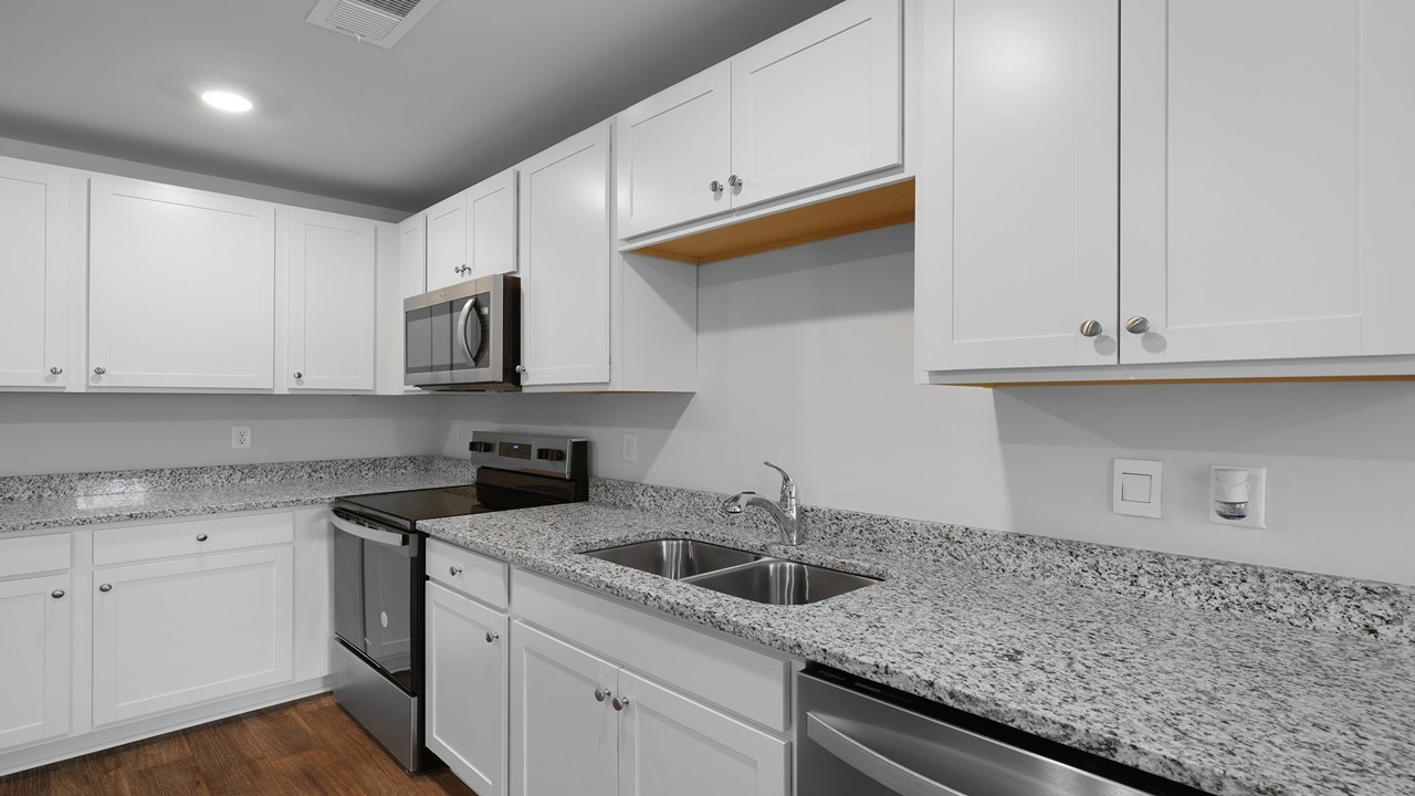 Spacious kitchen countertops