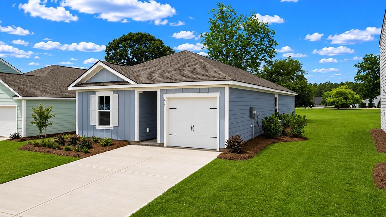 Single story Santee home