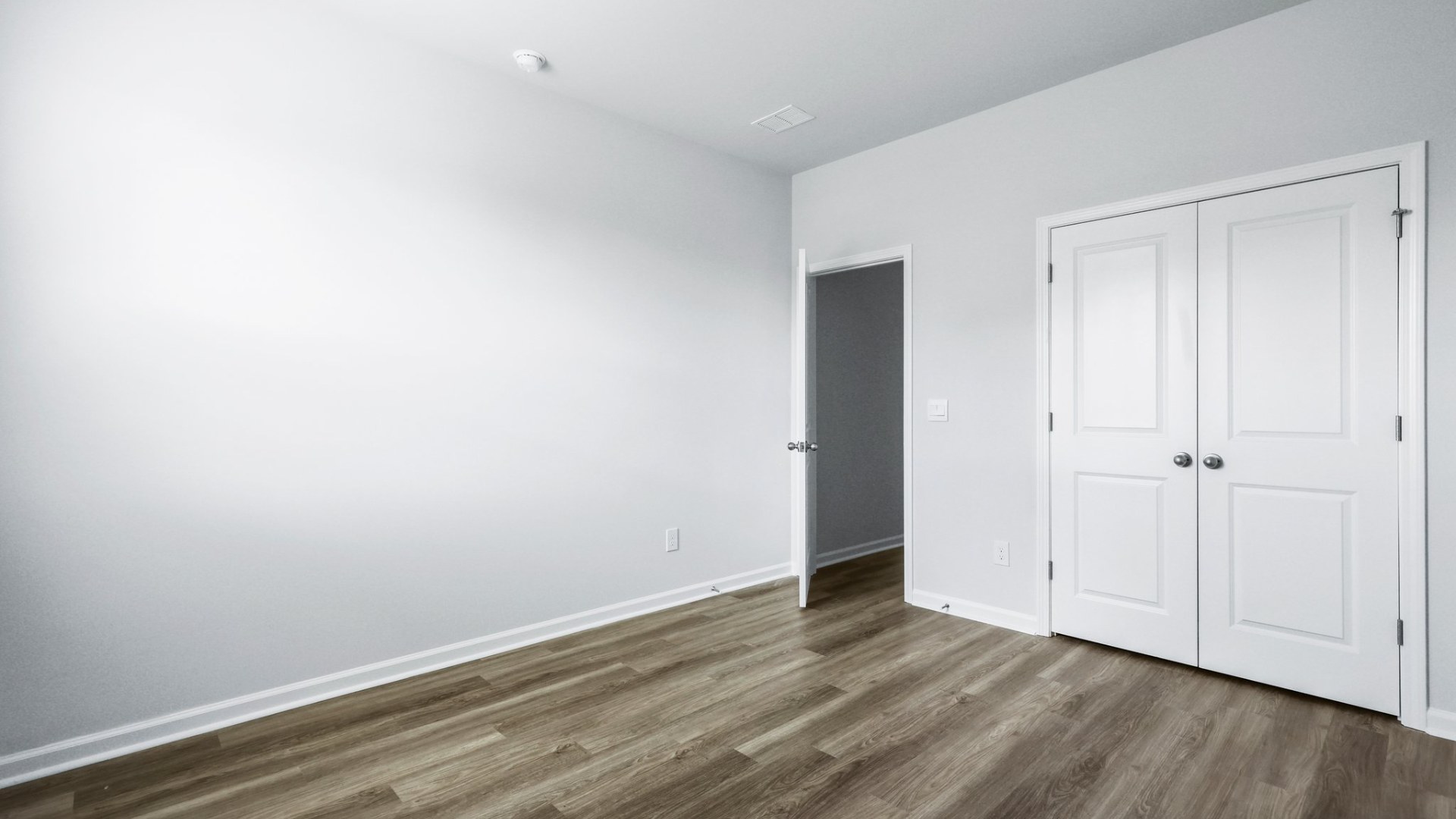 First floor guest bedroom