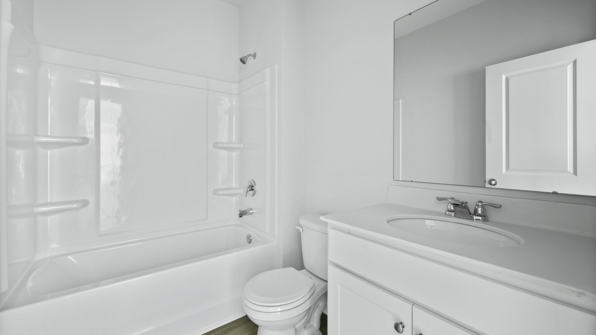 Bathroom with tub