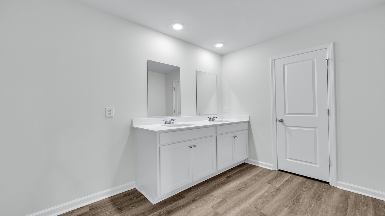 New two story home in Ravenel, South Carolina