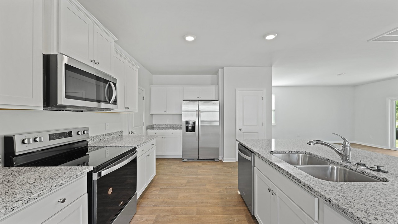 Kitchen with center island