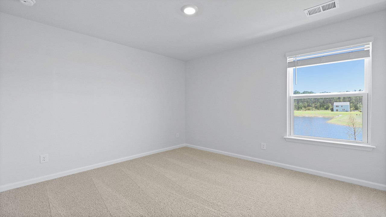 Home with bonus room in Manning