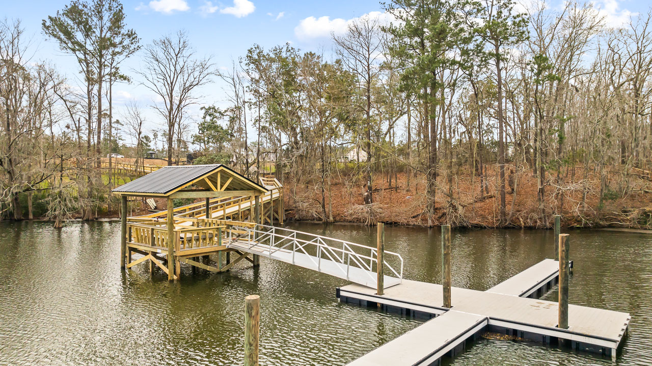 Lake Marion homes with docks