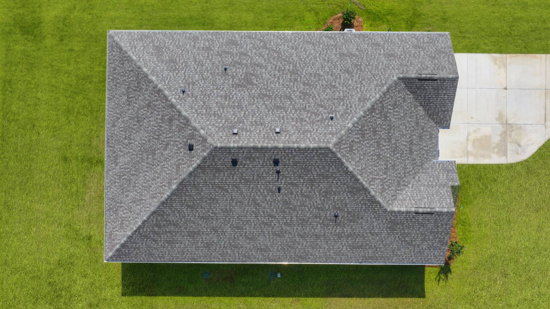 The Camden floorplan is 4 bedrooms and 3.5 bathrooms with a 3 car garage.