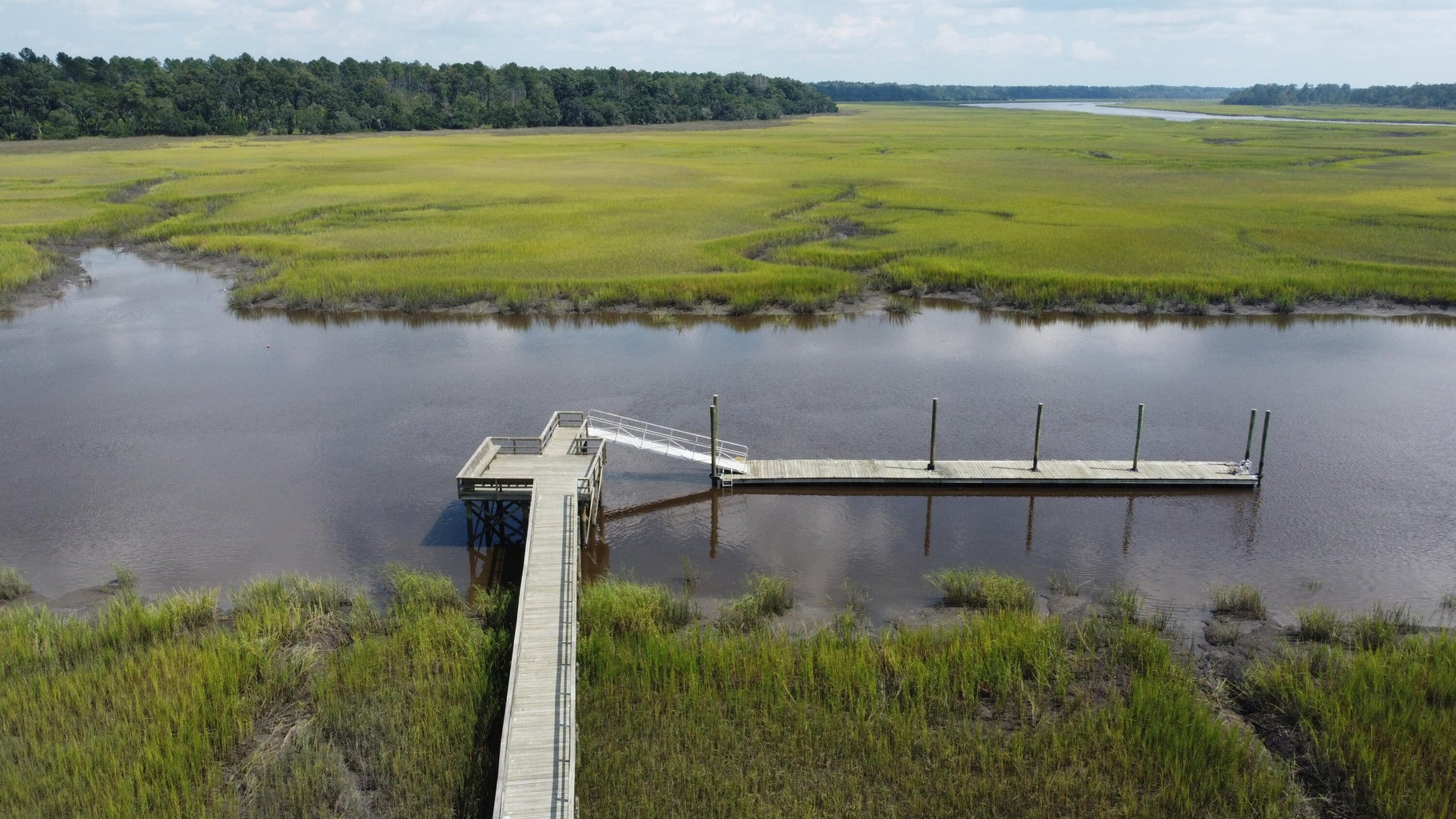 rivers reach dock