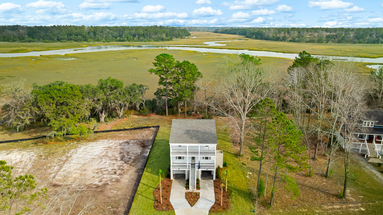 Waterfront homes near Beaufort
