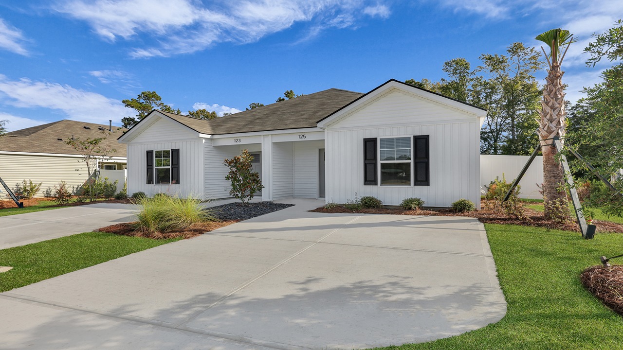 New townhomes in Harleyville