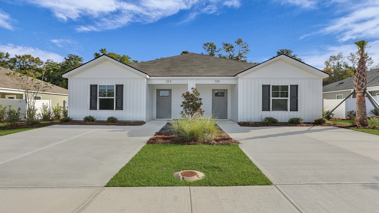New townhomes in Harleyville
