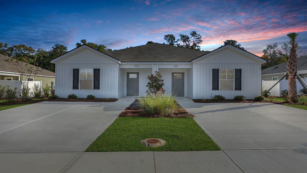 New townhomes in Harleyville