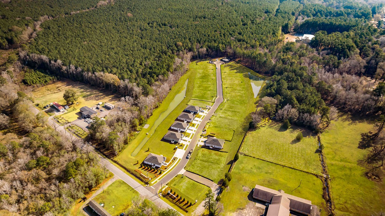 Duplex homes in Harleyville