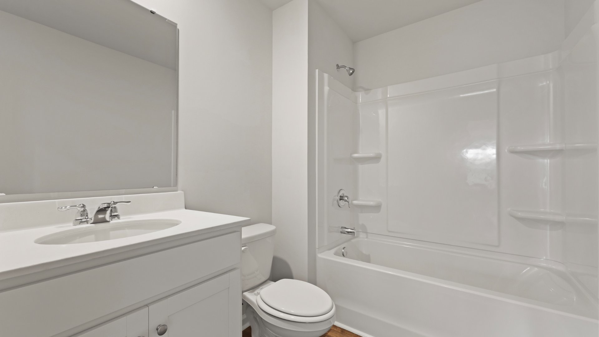 Guest bathroom with tub