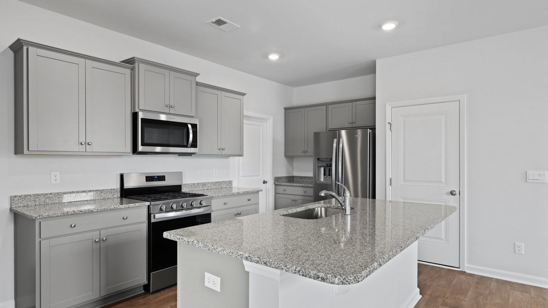 New homes in Carolina Groves, Customize your home in Moncks Corner