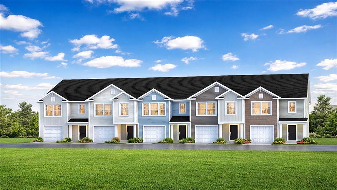 New townhomes in Moncks Corner