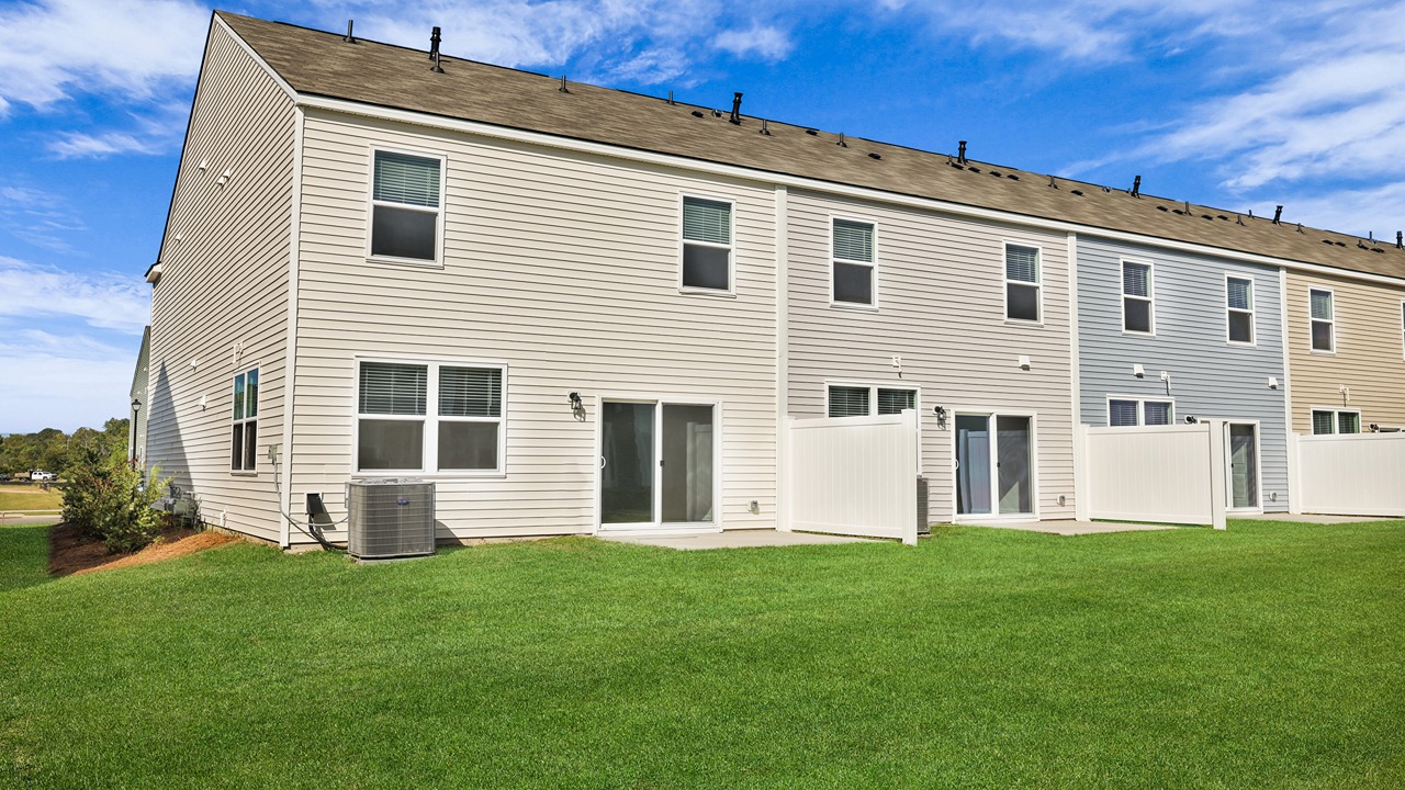 New homes in Carolina Groves, New Townhomes in Moncks Corner South Carolina, New homes near Charleston