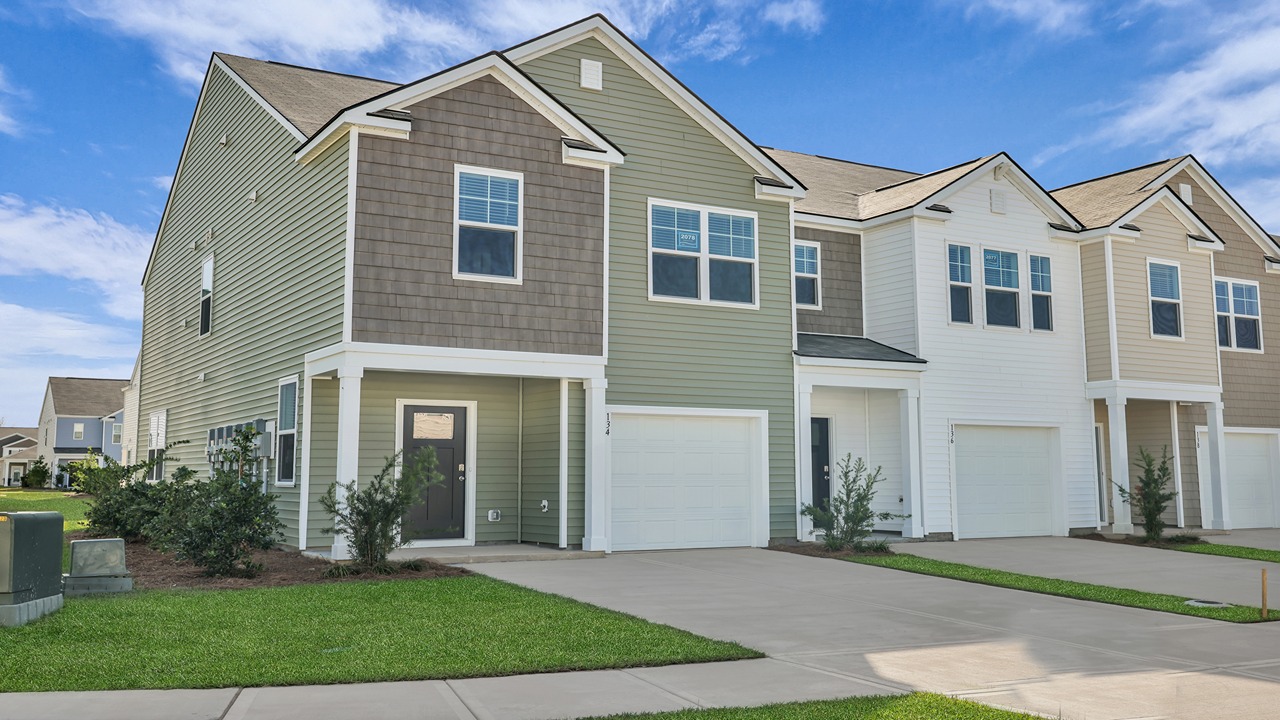 New townhomes in Moncks Corner, South Carolina, Townhomes near Charleston