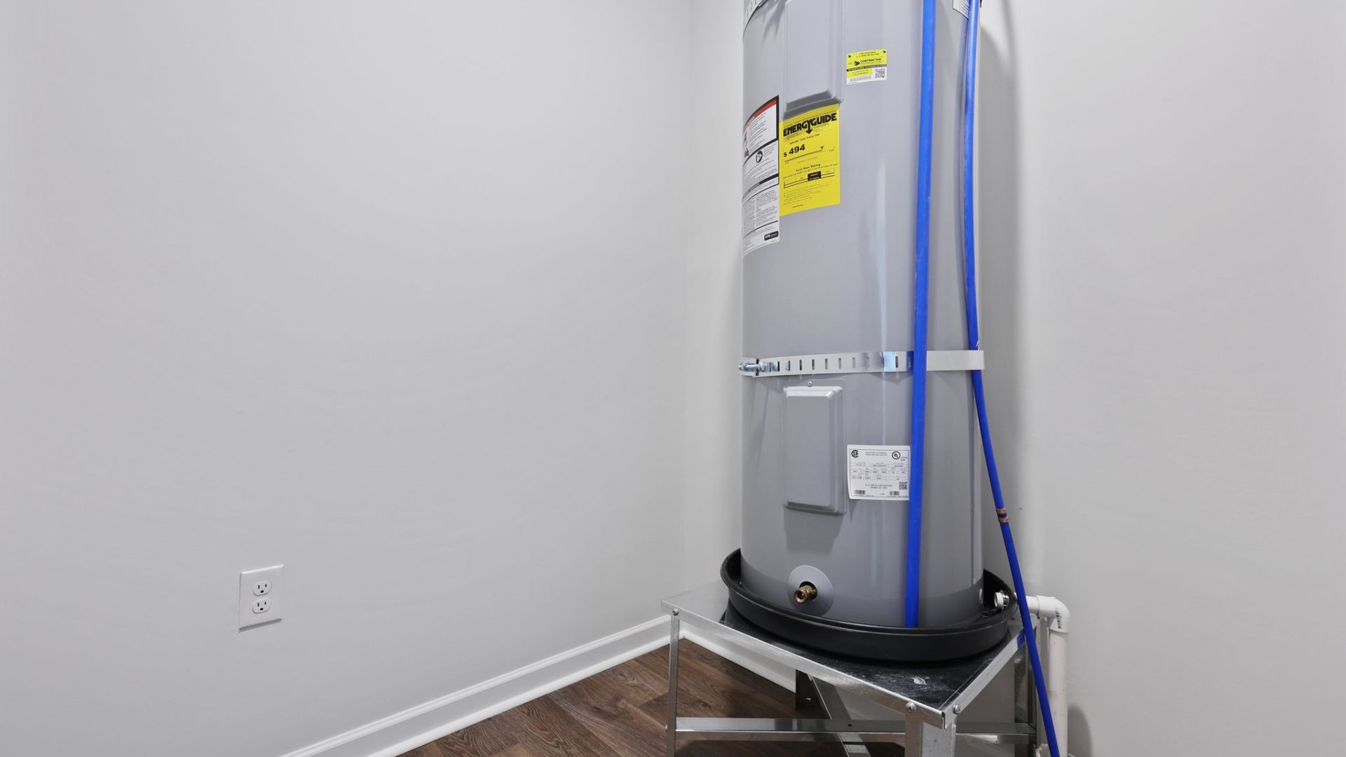 The water heater located inside the Curtis.