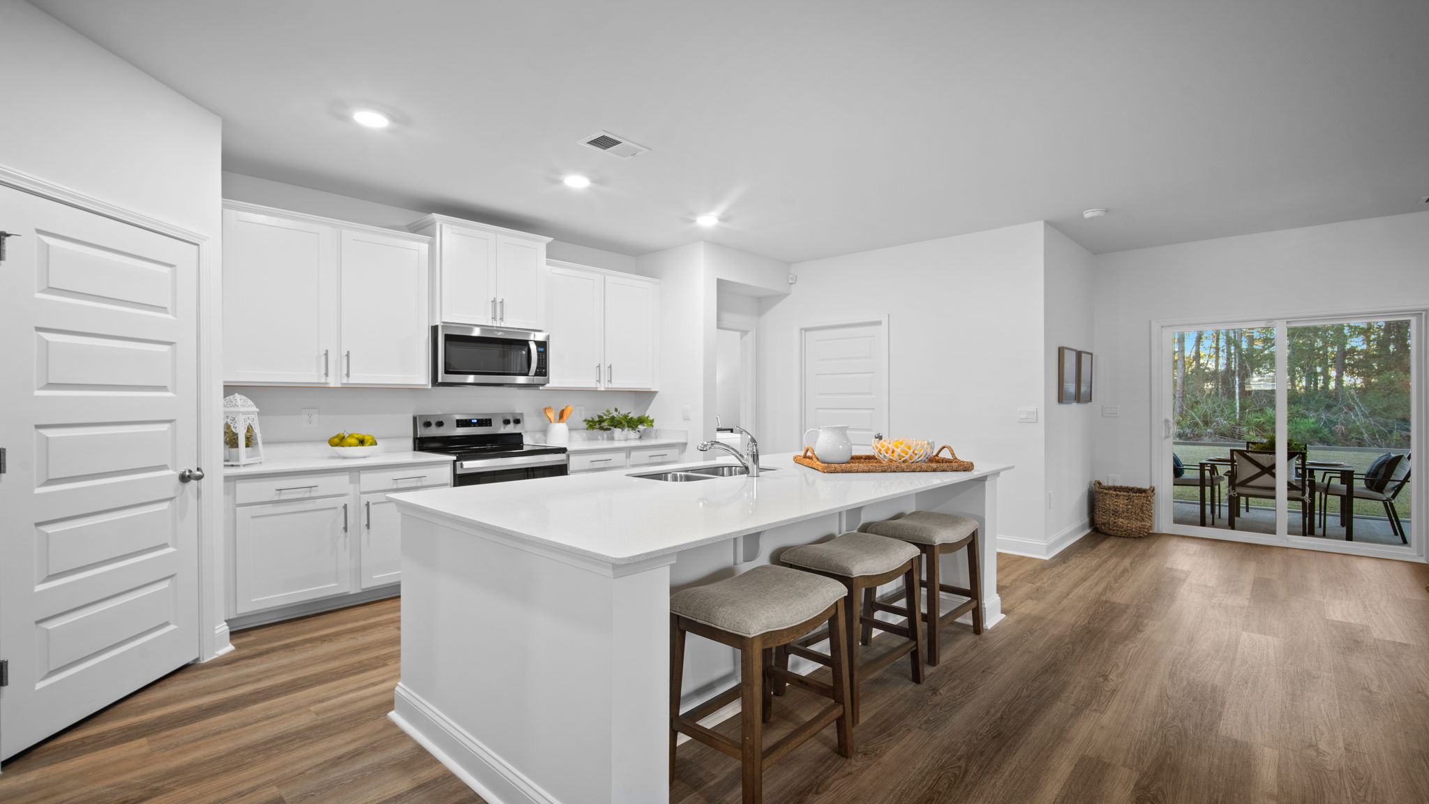 Kitchen island with bar seating