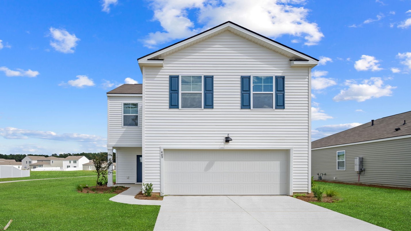 Aisle Front view of home