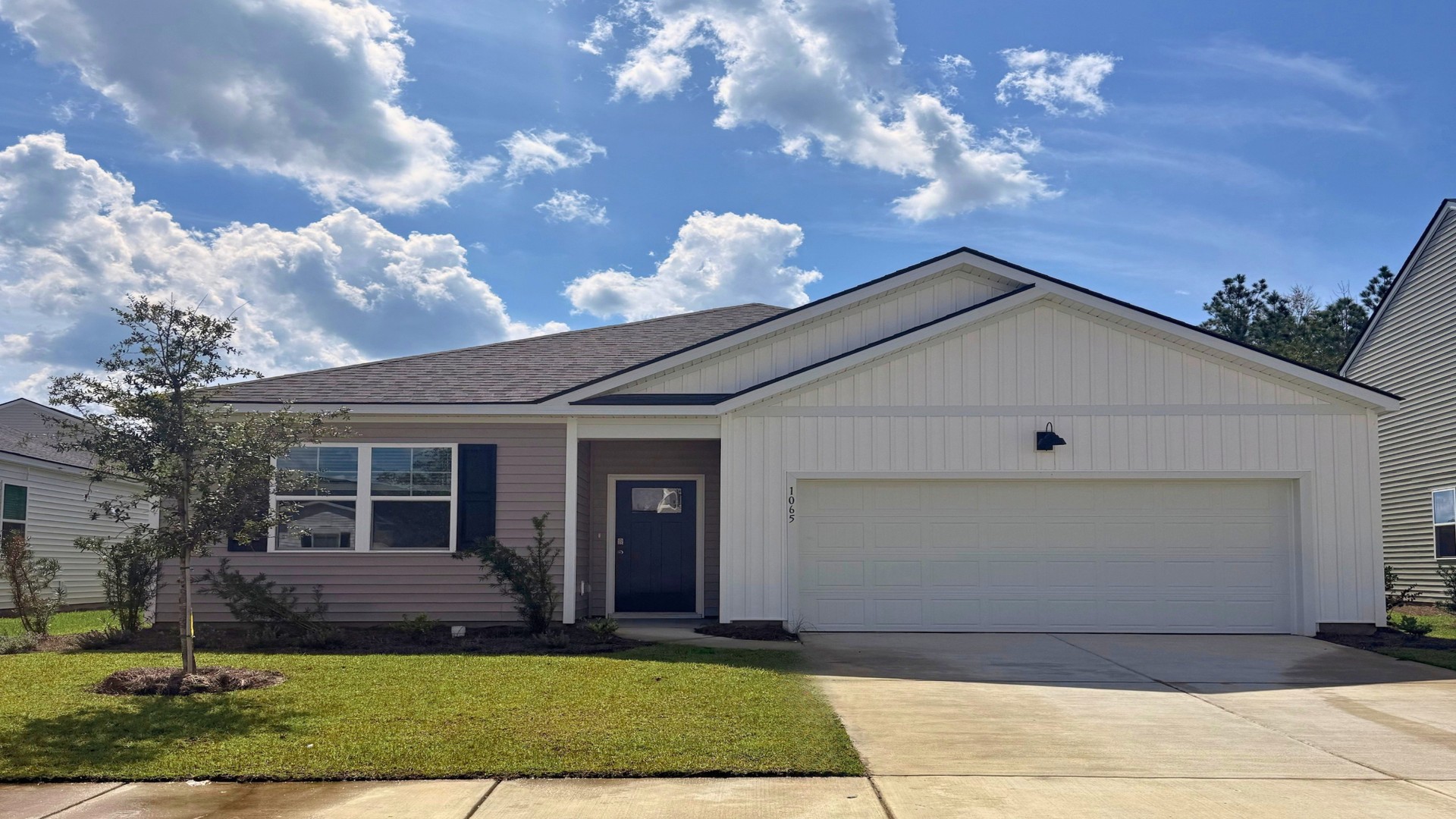 1065 Bergamot Road exterior
