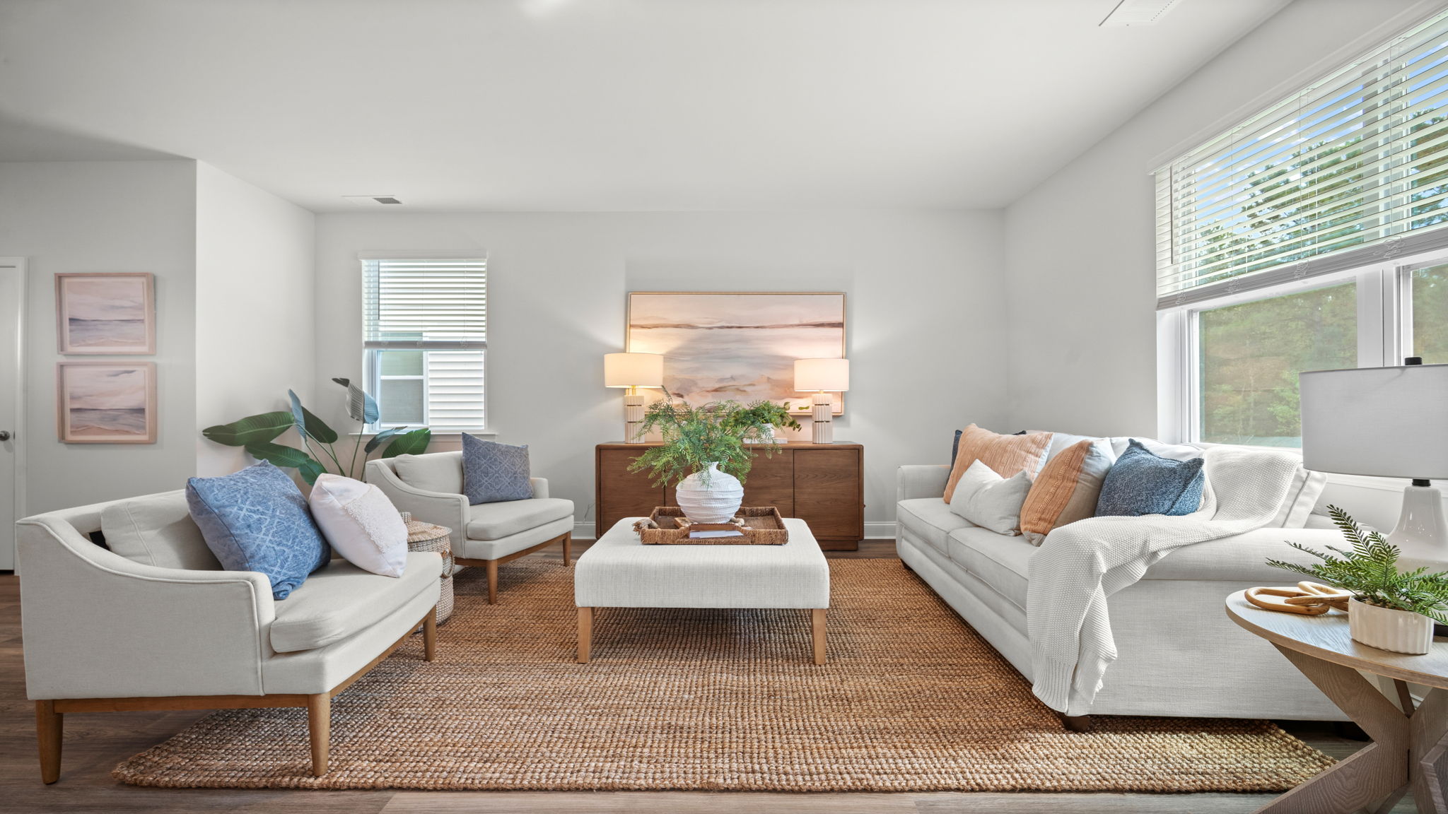 Livingroom decorated with seating