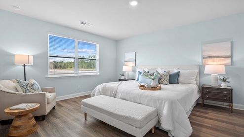 Primary bedroom Aria model