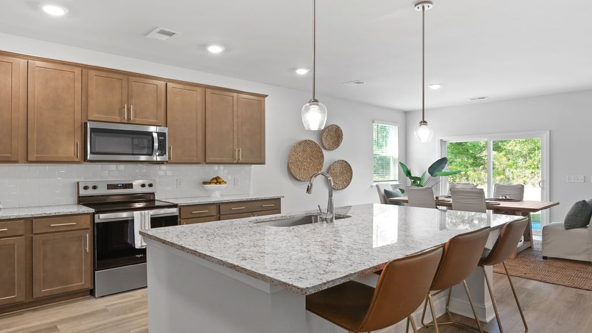 Upgraded kitchen featuring luxurious hardware