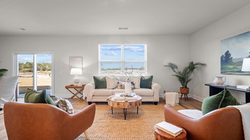 Elle living room