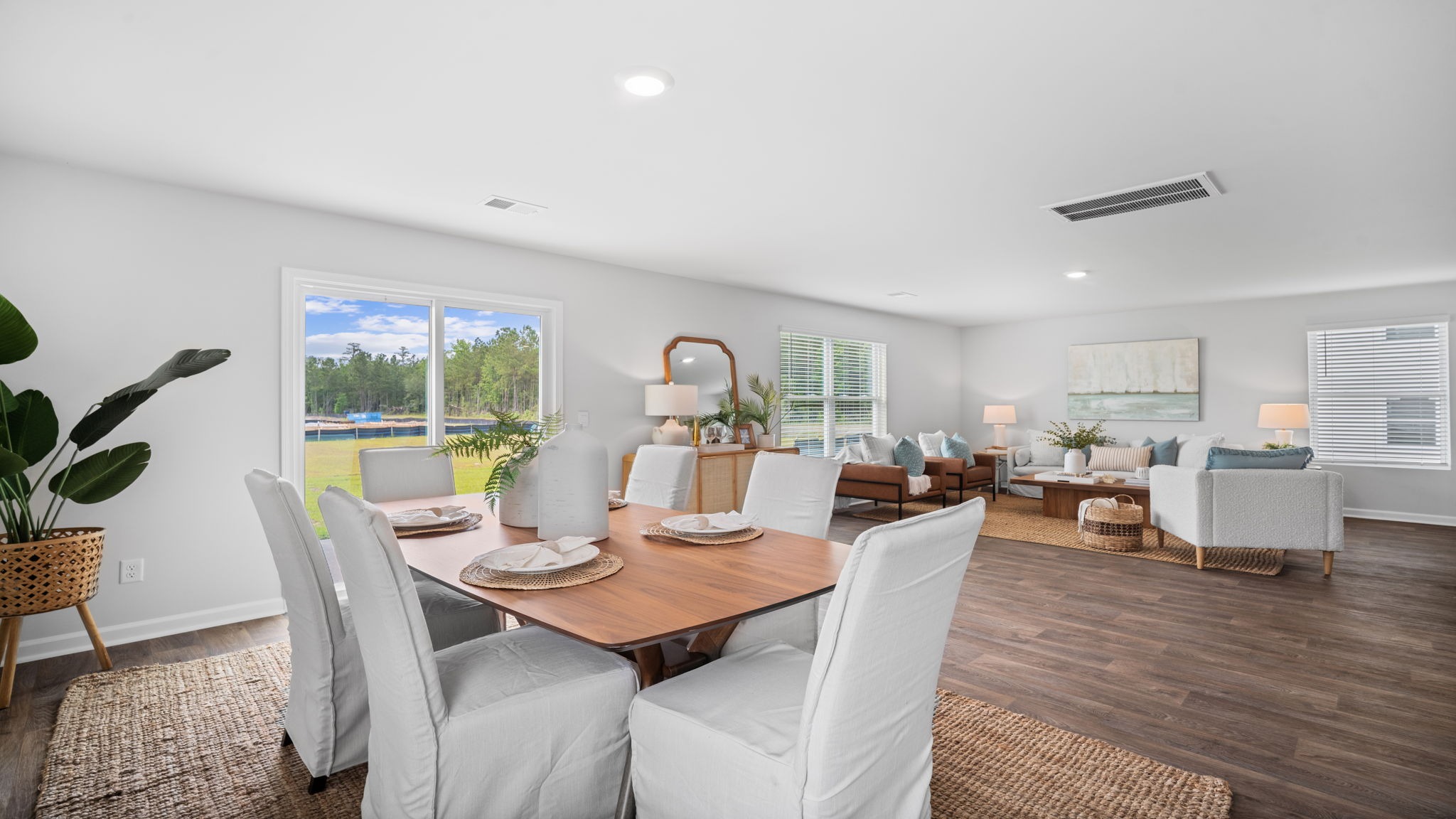 Dining area with a table and chairs