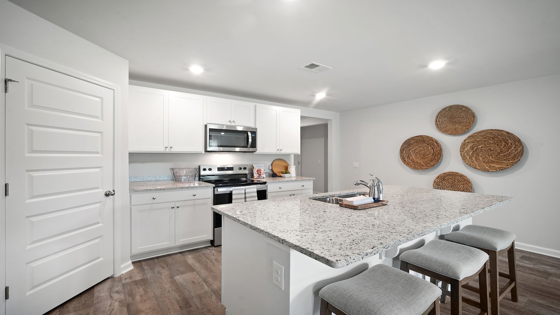 KITCHEN ISLAND