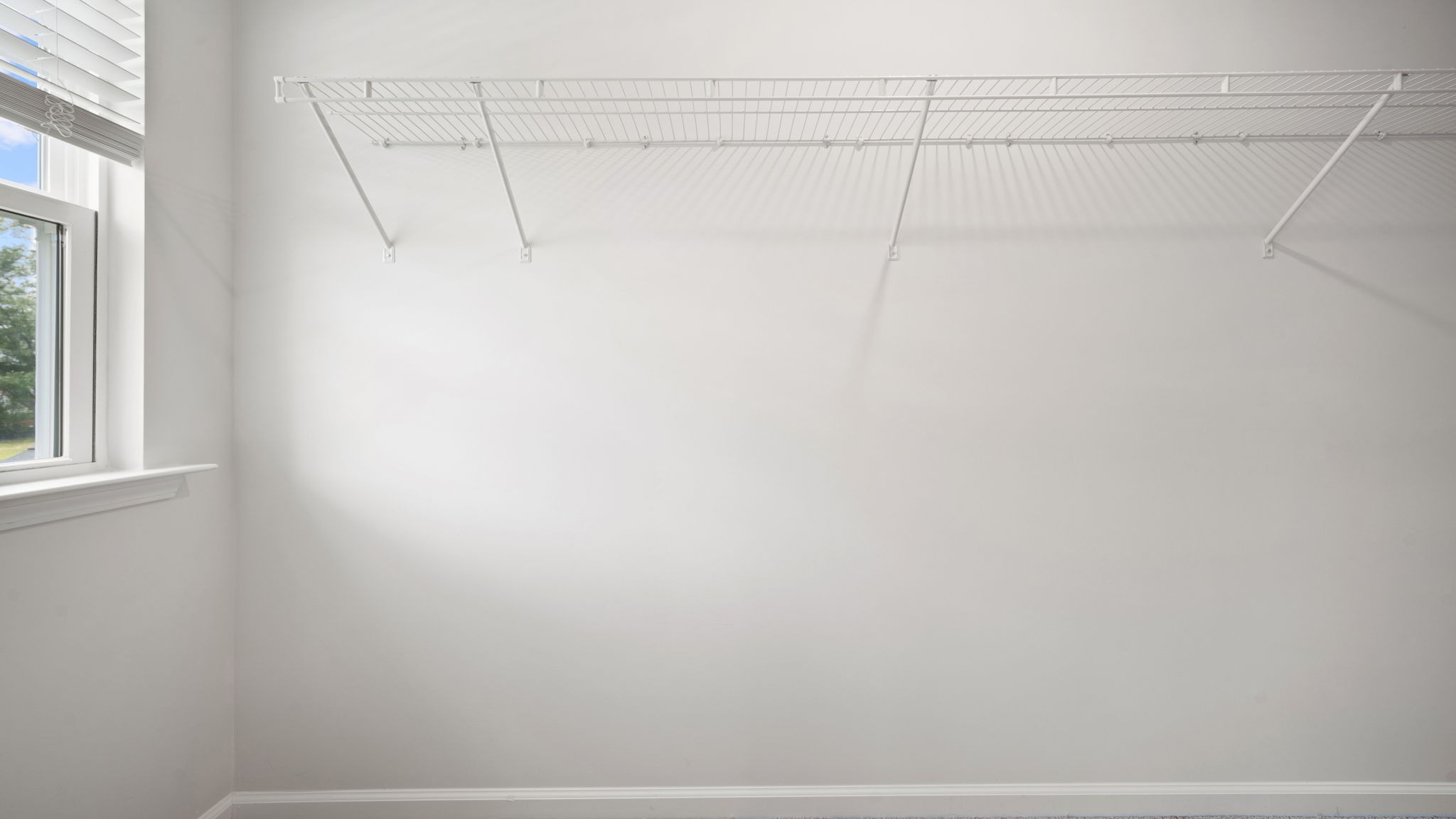 Guest bedroom walk-in closet